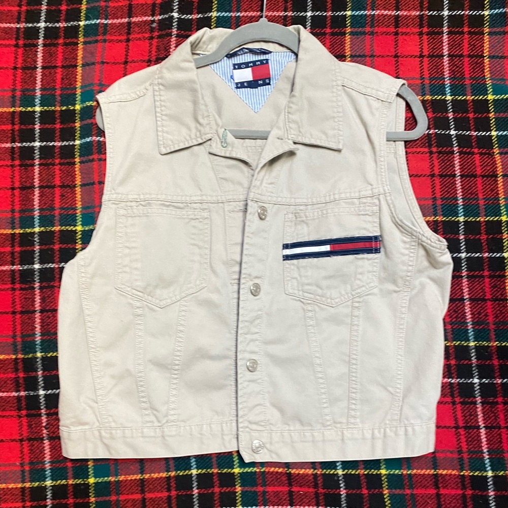 Tommy Hilfiger Beige Vest with Plaid Accent